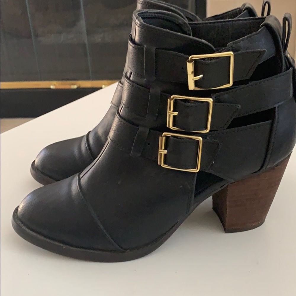 Mossimo Boots